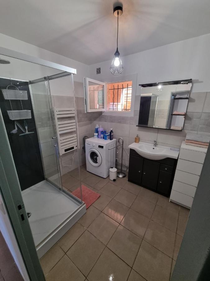 Location Vacances T4 Bas De Villa Toulon Eksteriør bilde